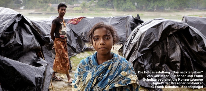 CCDB, Shyamnagar, Satkhira, Bangladesh, Brot fuer die Welt, Klimawandel, Zigeunerkinder und Klimafluechtlinge in einem Lager in der Naehe von Shyamnagar in Sued - Bangladesh. Die Aermsten der Armen leben in primitiven Huetten. (c) 2011 Frank Schultze / Zeitenspiegel